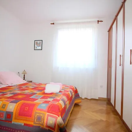 Apartment Klimatisierte Vojka In Altstadtnaehe *