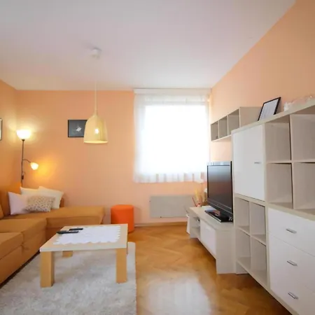 Klimatisierte Vojka In Altstadtnaehe Poreč